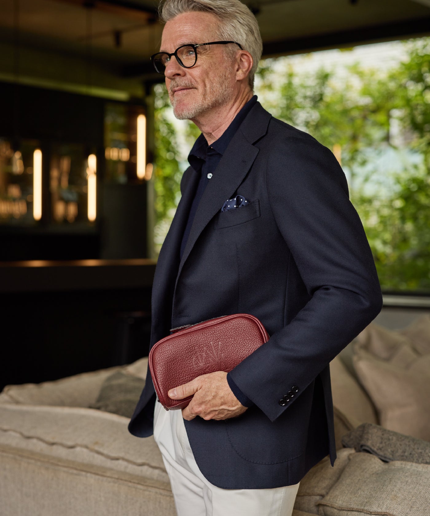 マットシュリンク ランタンバッグ styling image 1